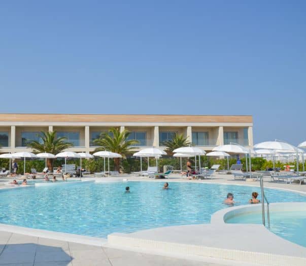 Piscina Riviera Resort